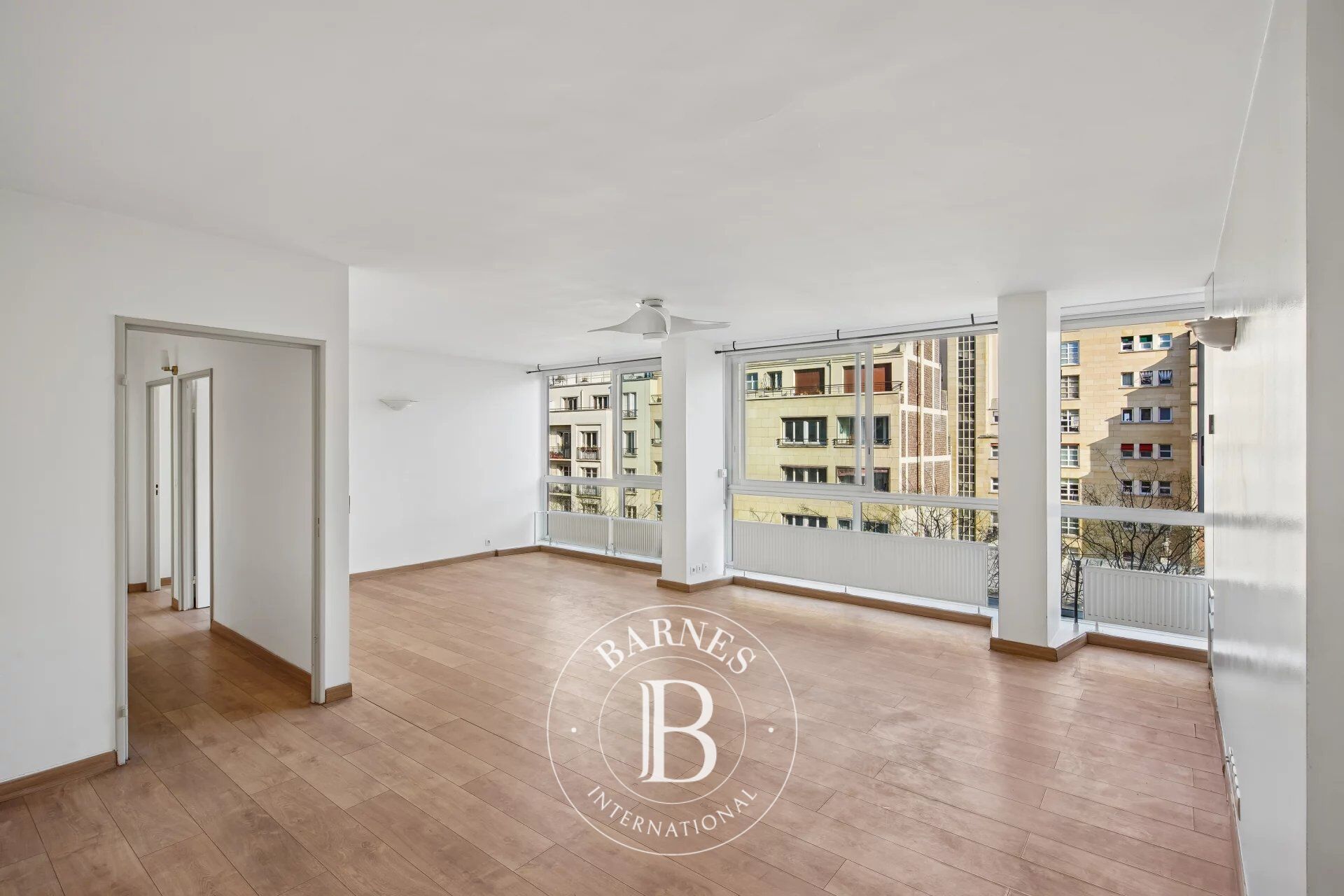 Paris 16 - Mirabeau - 2/3 pièces - Etage élevé - picture 1