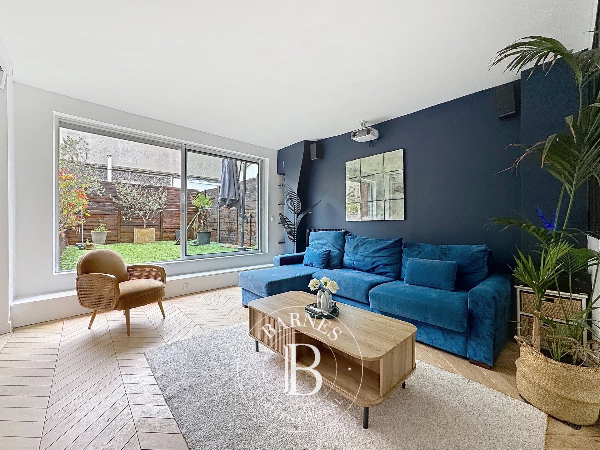 The BARNES rental department is presenting this property: - picture 3