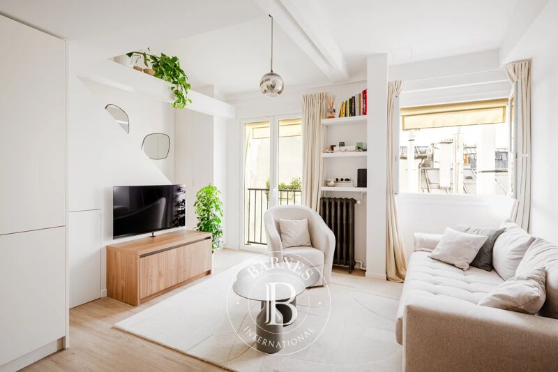 À vendre Appartement | Paris 9ème - picture 2