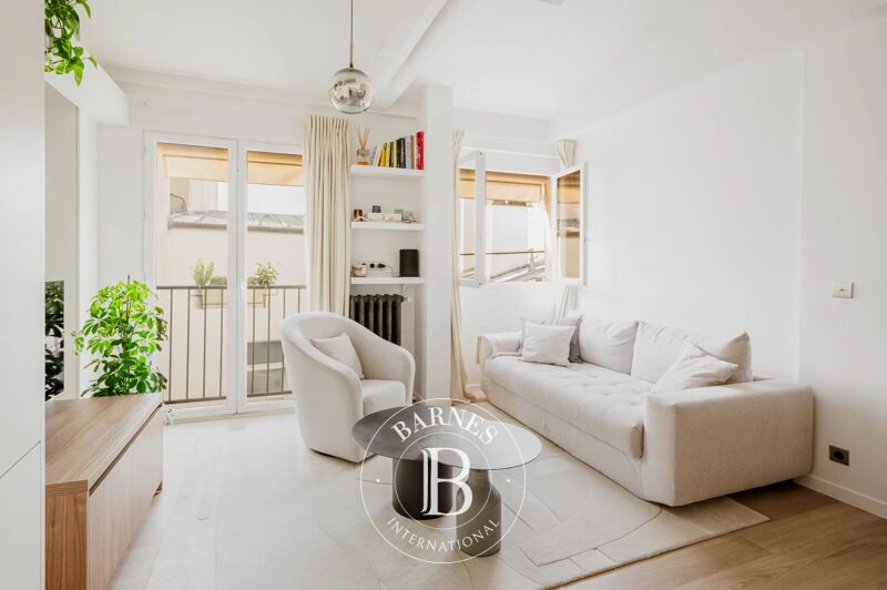 À vendre Appartement | Paris 9ème - picture 2