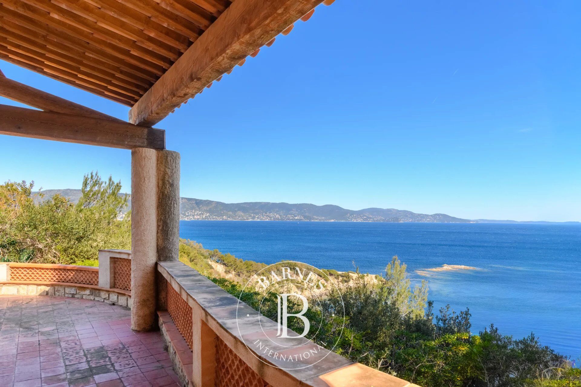 Vente - Cap Bénat - première ligne - piscine- vue mer panoramique - picture 1