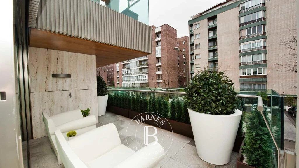 Great apartment with terrace and pool in Nueva España - picture 1