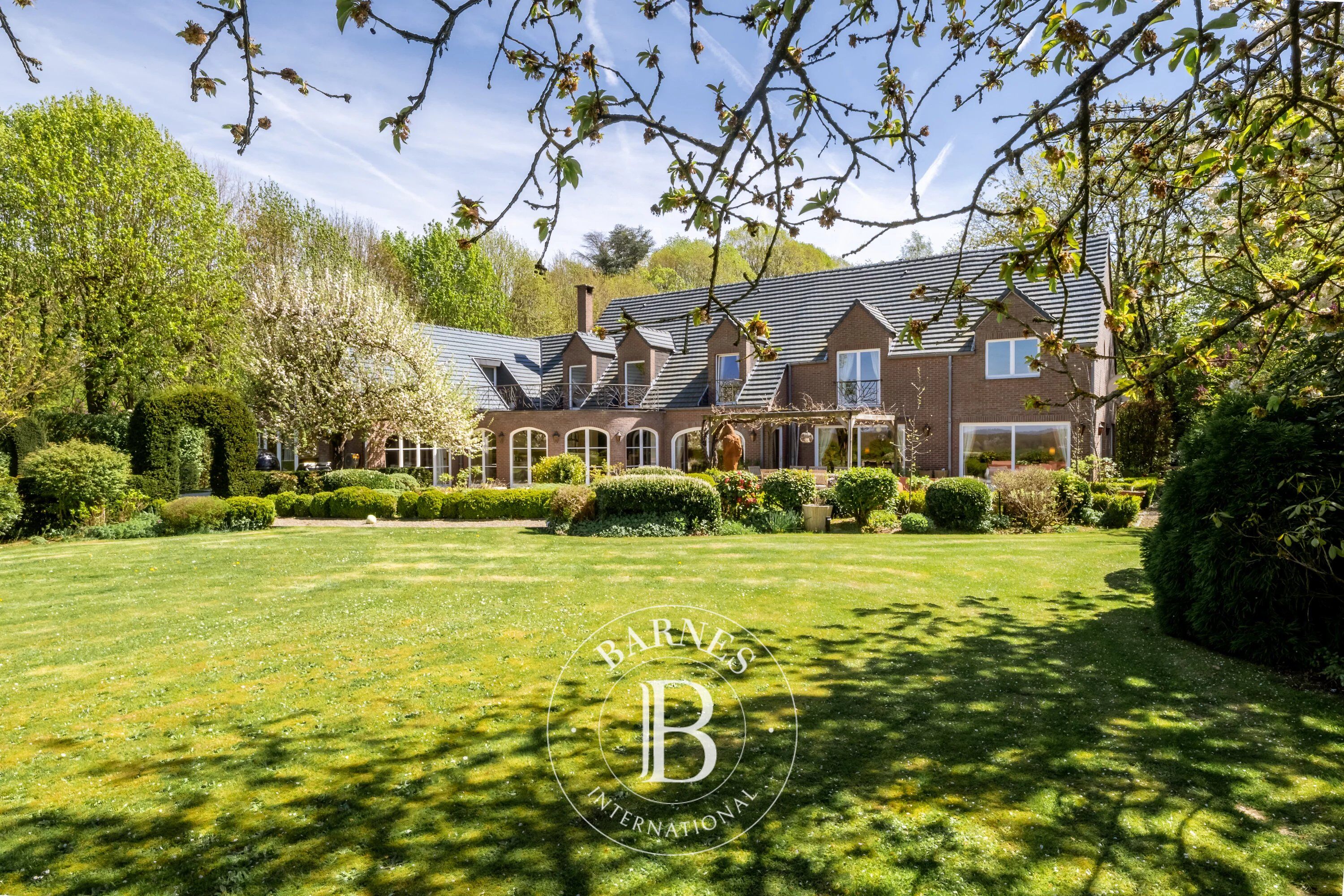 Villa Lasne - picture 2