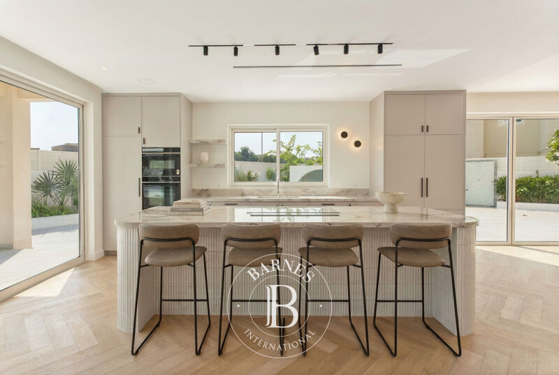 For Rent Villa | The Lakes - picture 3