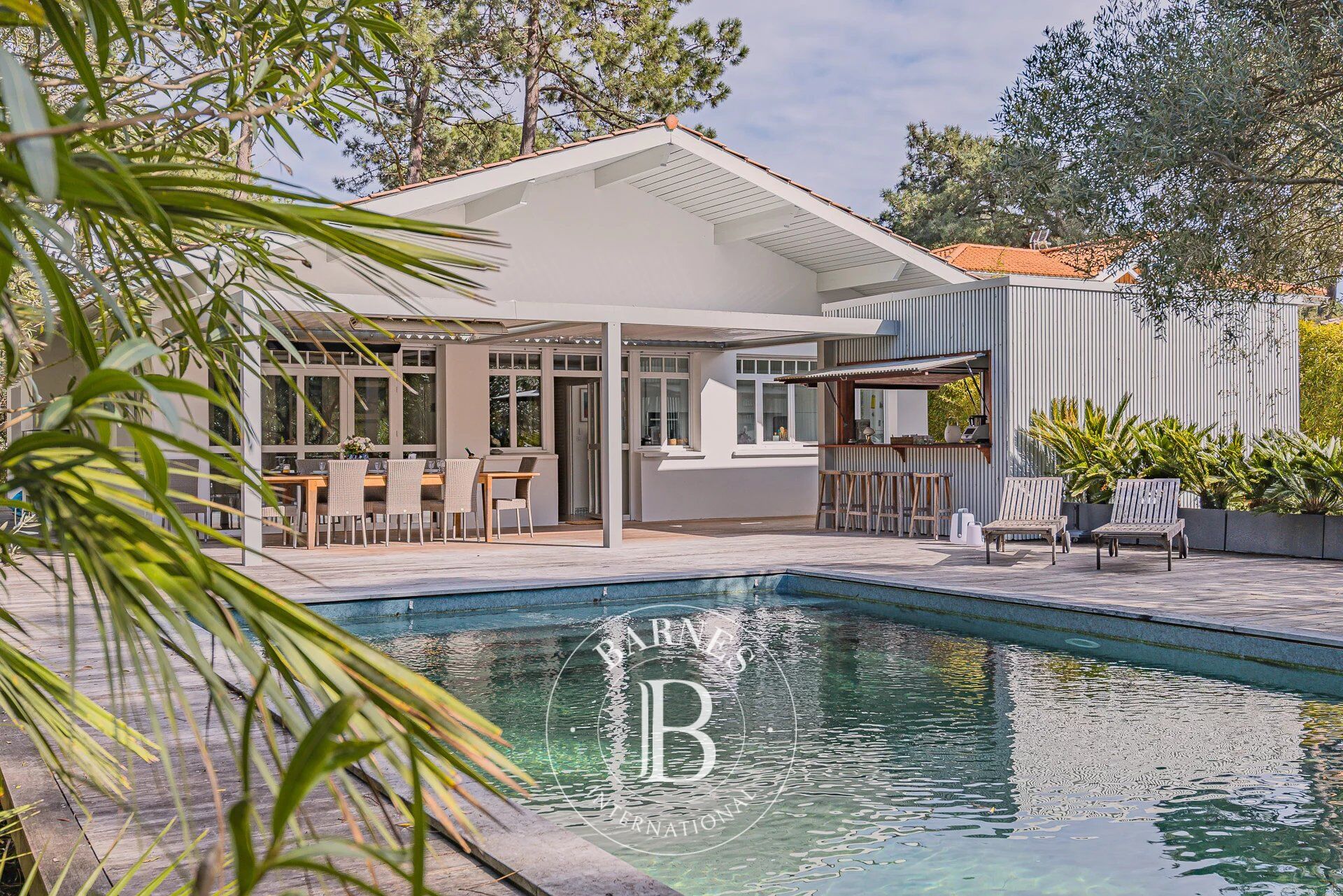 VILLA «CALYPSO» PROCHE DE LA PLAGE DES AMÉRICAINS AU CAP FERRET, AVEC PISCINE CHAUFFÉE ET CUISINE D’ÉTÉ – CAPACITÉ 12 PERSONNES - picture 1