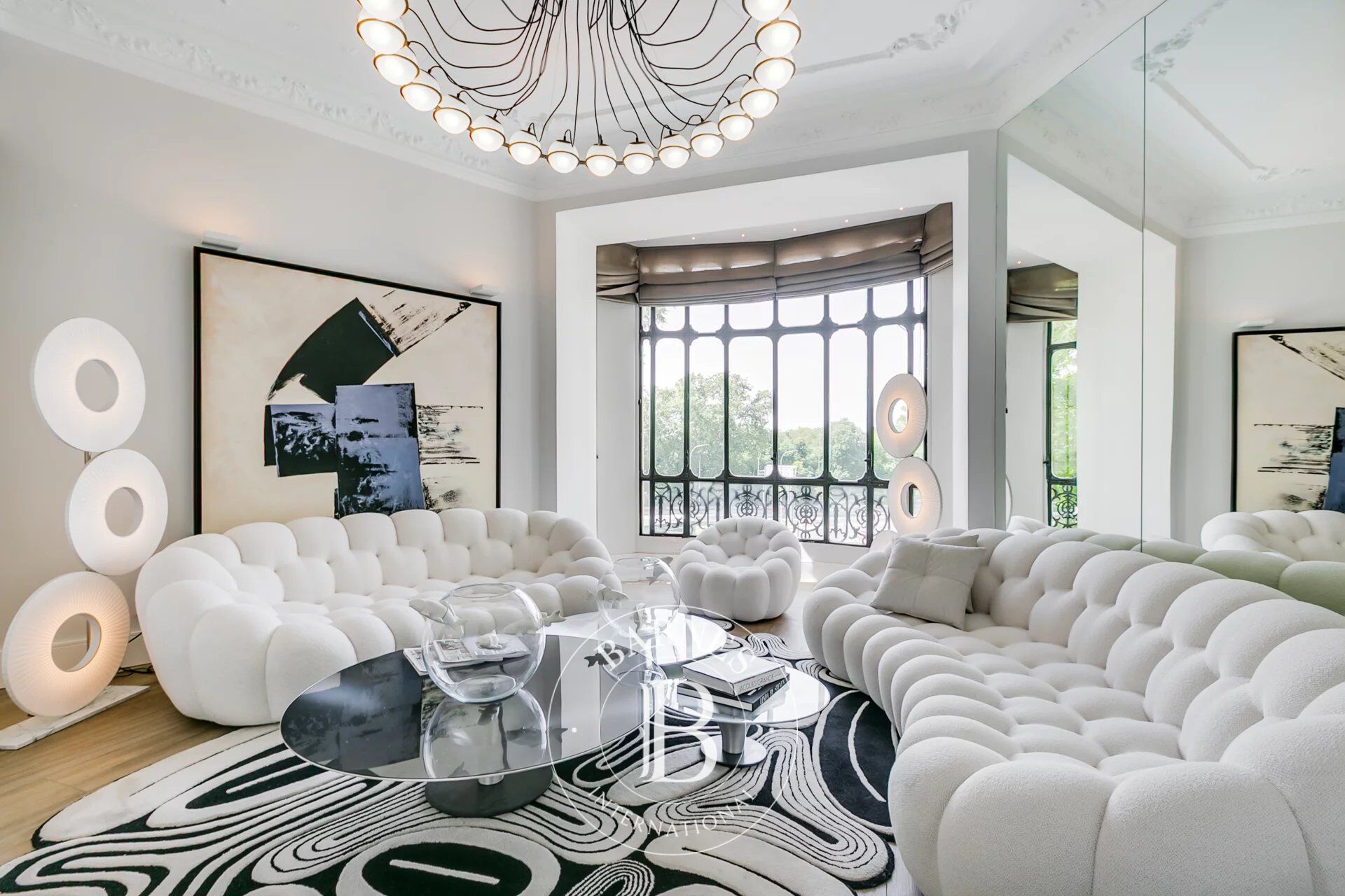 Madrid – Salamanca – Résidence de luxe avec huit balcons - picture 1