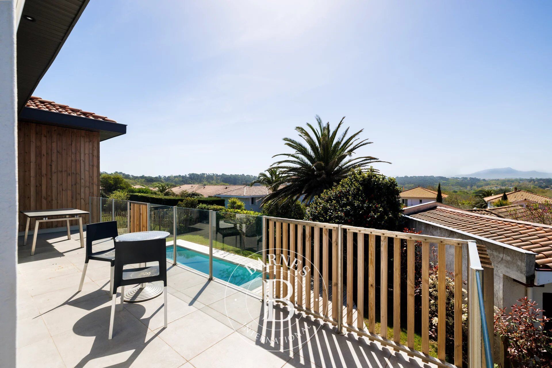 House Biarritz - picture 1