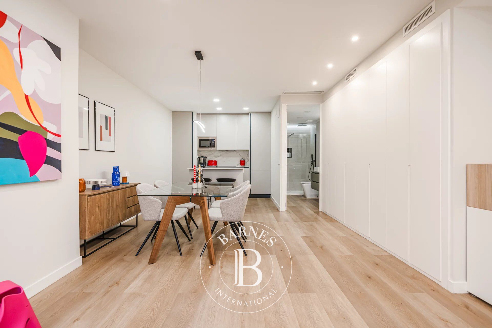 Licht, Design und Ruhe nur wenige Schritte von der Gran Vía entfernt – Palacio - picture 2