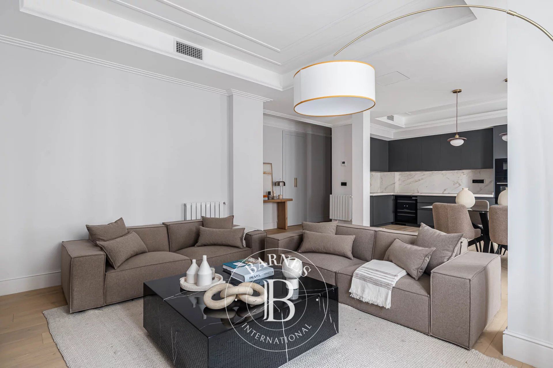 Elegante casa ristrutturata con terrazza nel quartiere di Lista - picture 3