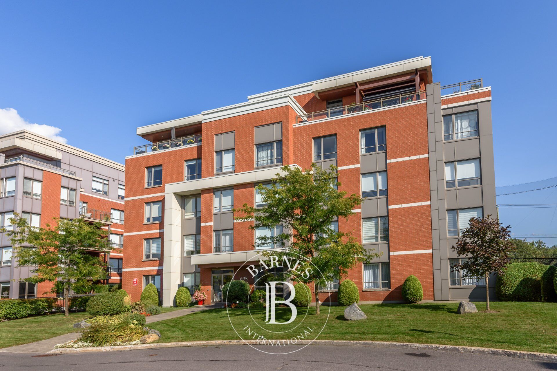 695 Rue du Docteur-Chevrier #401  Saint-Lambert (Montérégie) - picture 2