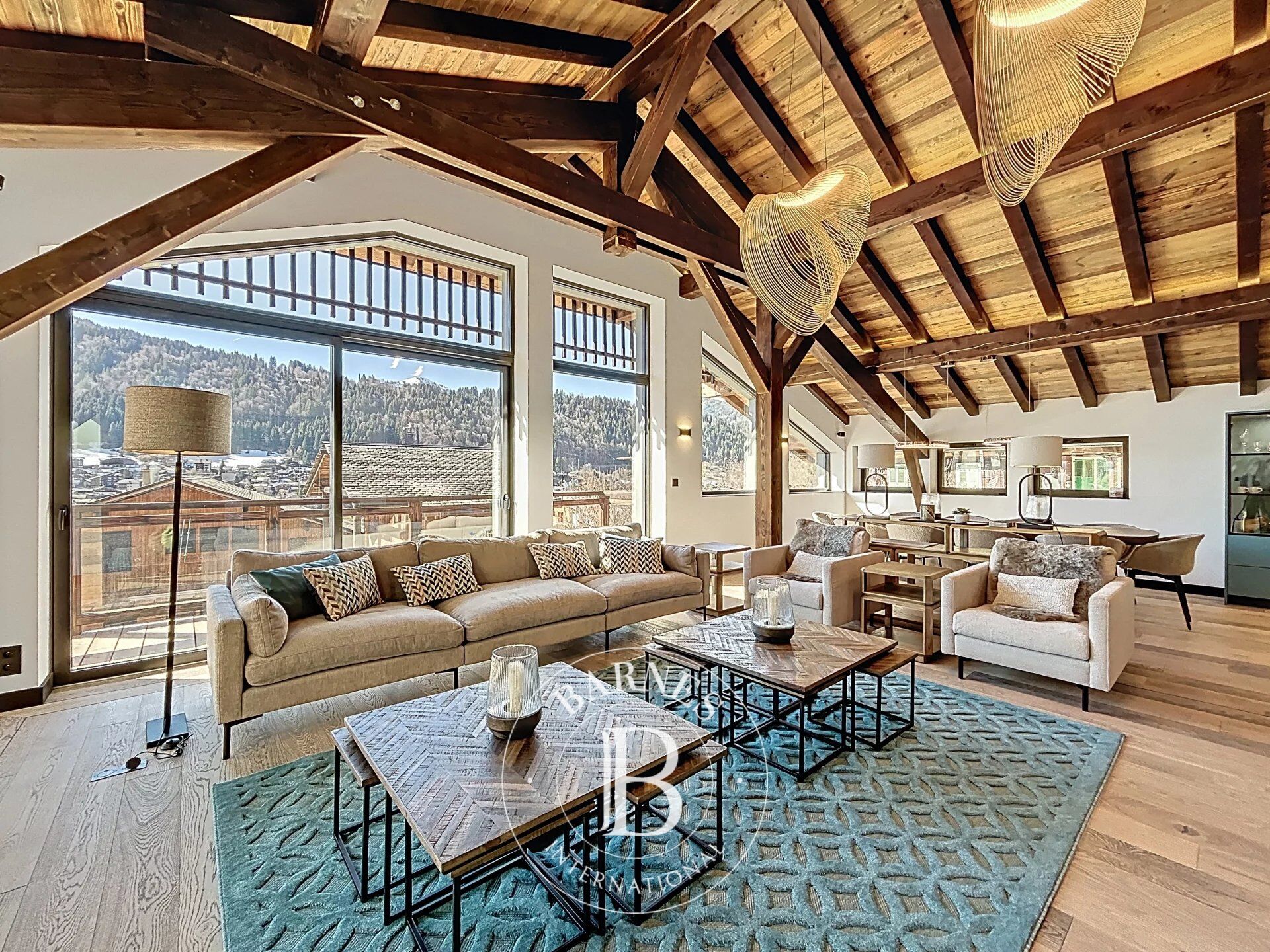 Morzine – Les Encoches – Exceptional 342 sqm Chalet with 5 Suites - picture 3