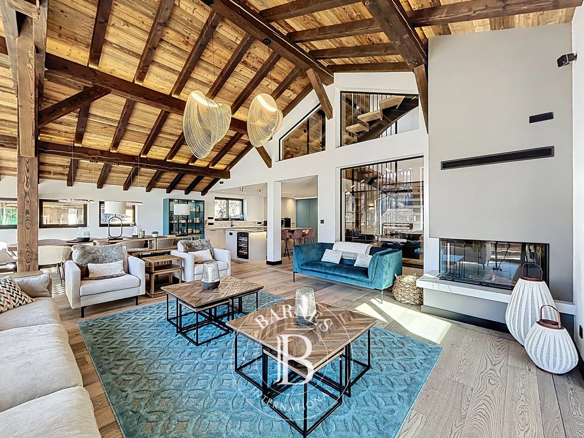 Morzine – Les Encoches – Exceptional 342 sqm Chalet with 5 Suites - picture 1