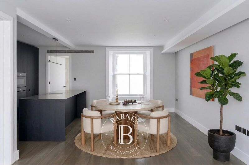 For Rent House | London - picture 3