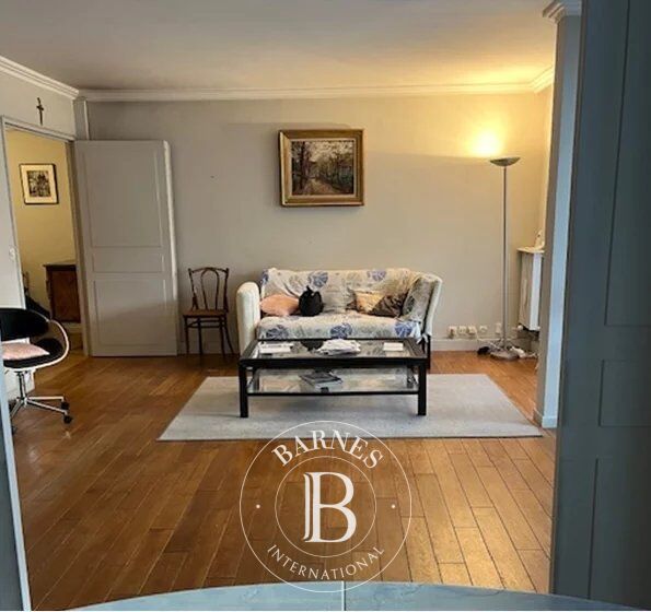 Le Chesnay - Appartement de 110.8 m² - 3/4 chambres - 2 places de parking - une cave - picture 2