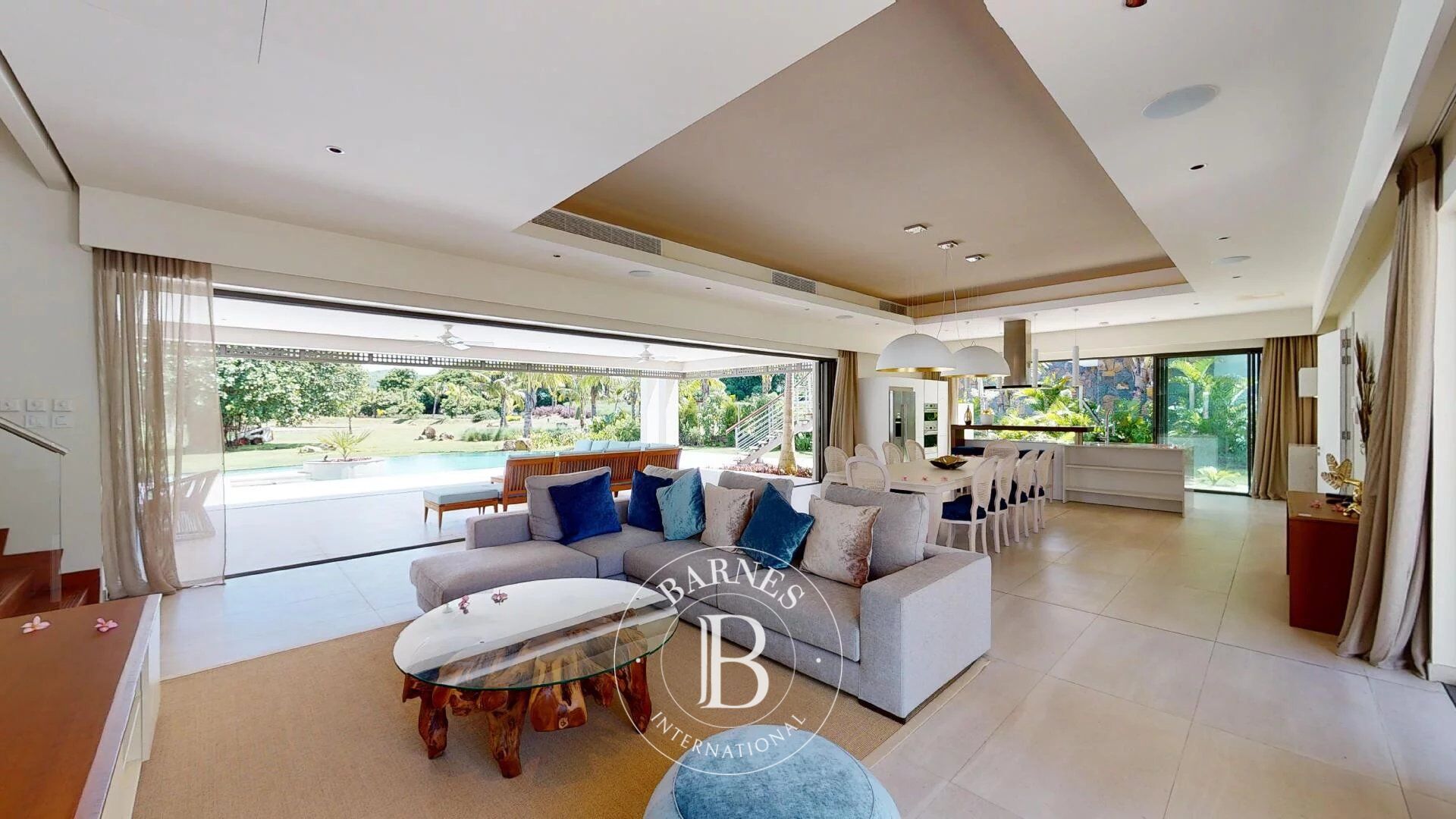 Villa Beau Champ - picture 2