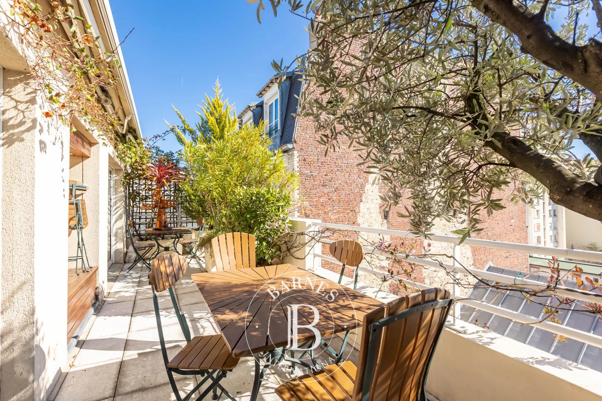 Exclusivité BARNES - RARE - Magnifique Duplex 130,11 m² (106.22 m² Carrez)  - Terrasse de 19,15 m² - 3 chambres - Parking - picture 1