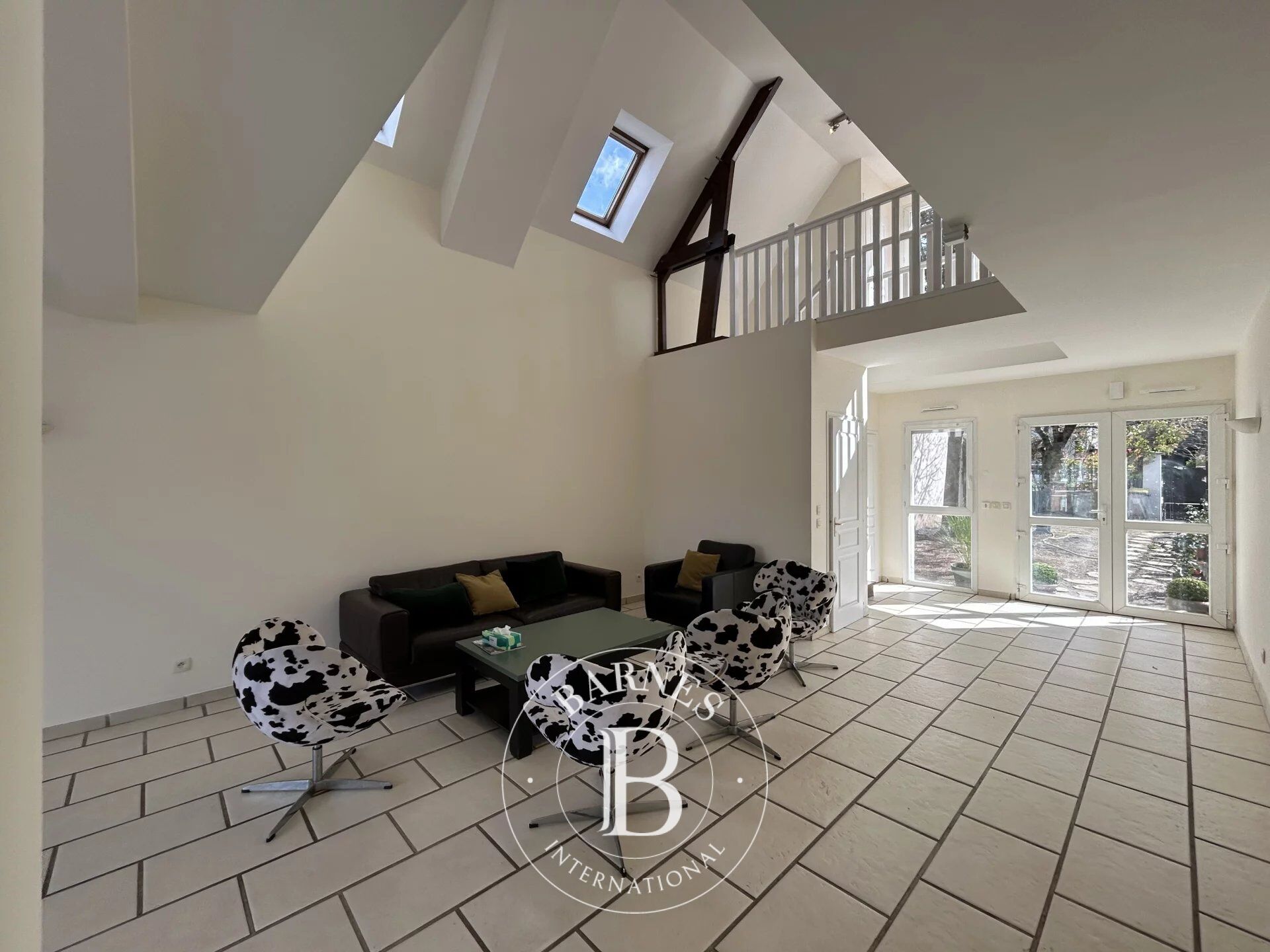 Le service location de la Maison BARNES vous propose ce bien : - picture 2