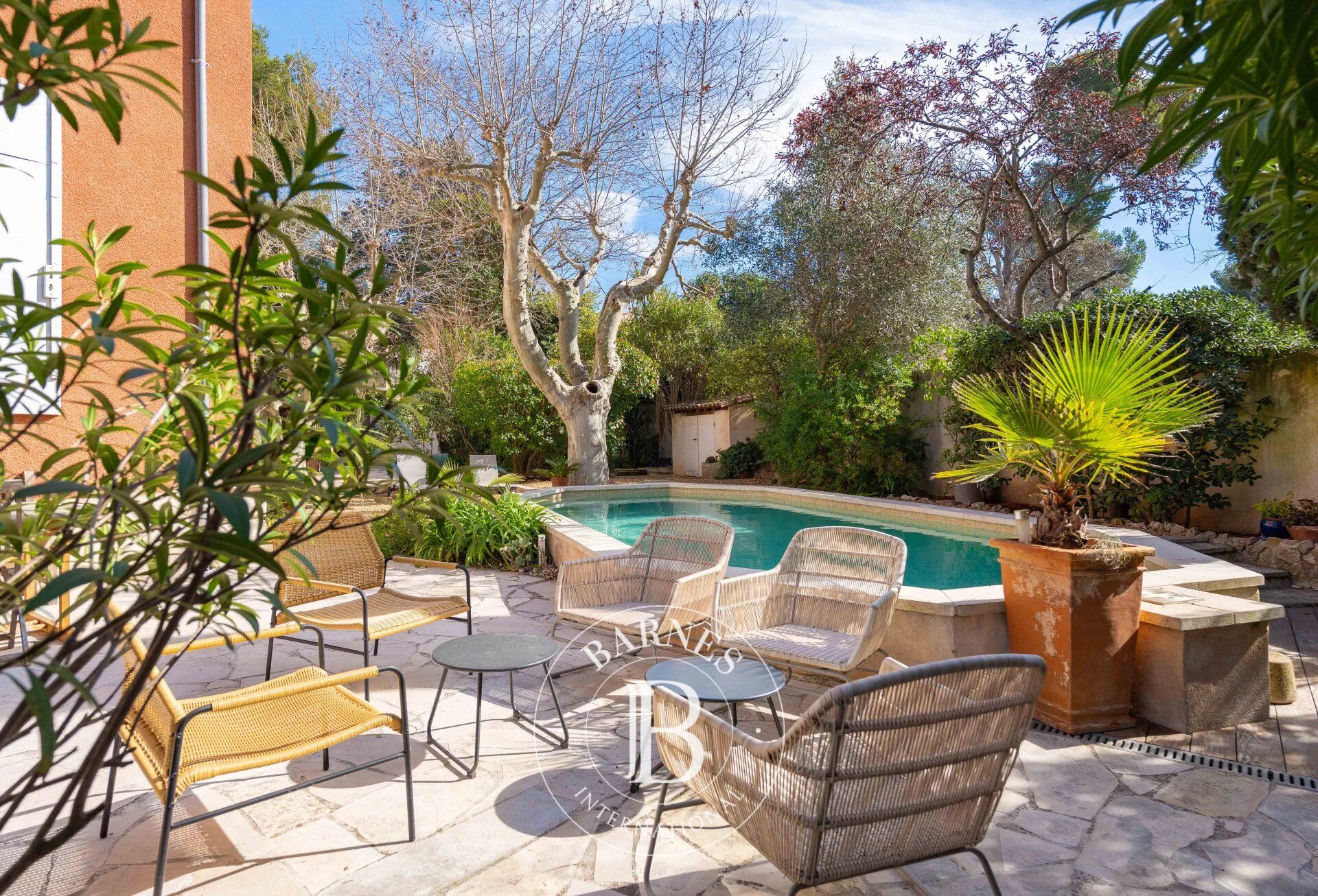 A VENDRE - 13009 - MAZARGUES - MAISON - JARDIN - PISCINE - GARAGE - picture 2