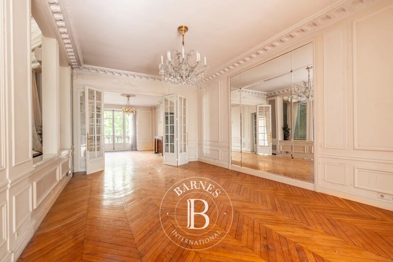 For Sale Apartment | Paris 7ème - picture 2