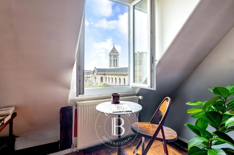 Paris 14e - Vavin / Montparnasse - Dernier étage avec ascenseur