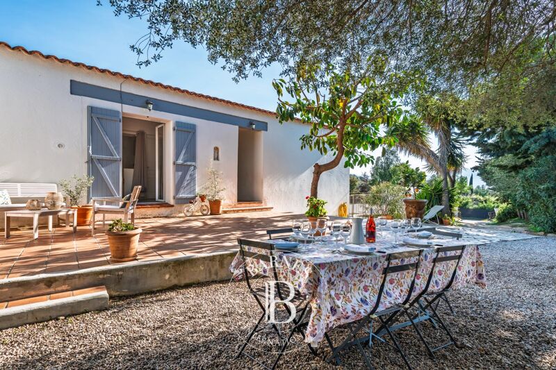 For Sale Villa | Lumio - picture 3