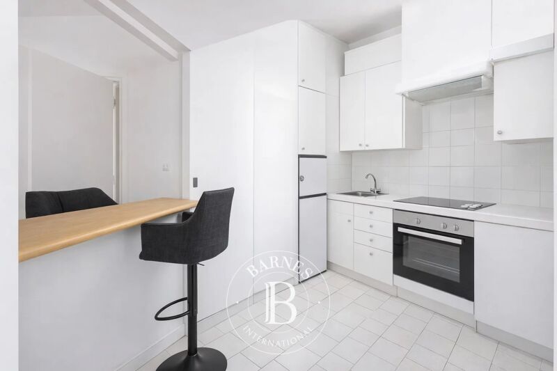 For Sale Apartment | Paris 8ème - picture 3