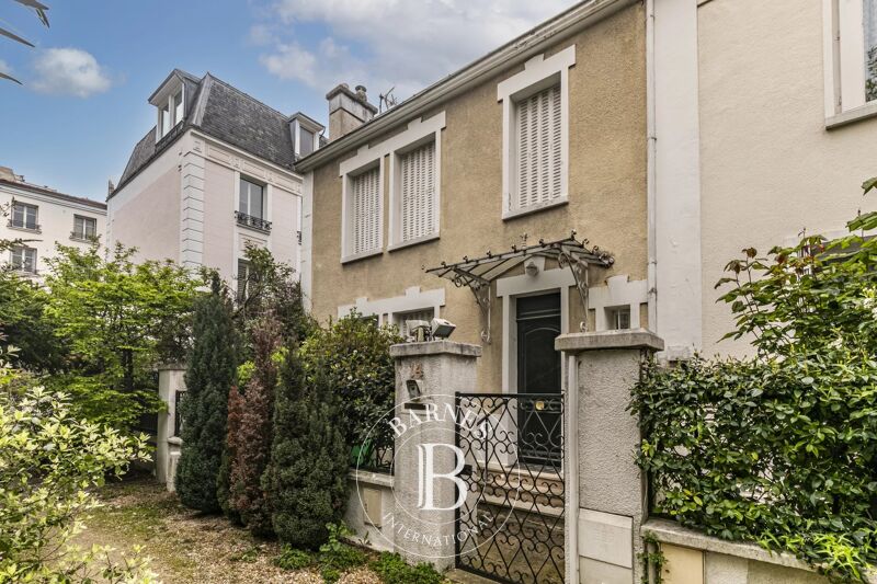 Paris 16 - Auteuil Sud - Maison familiale avec jardin - 3 chambres