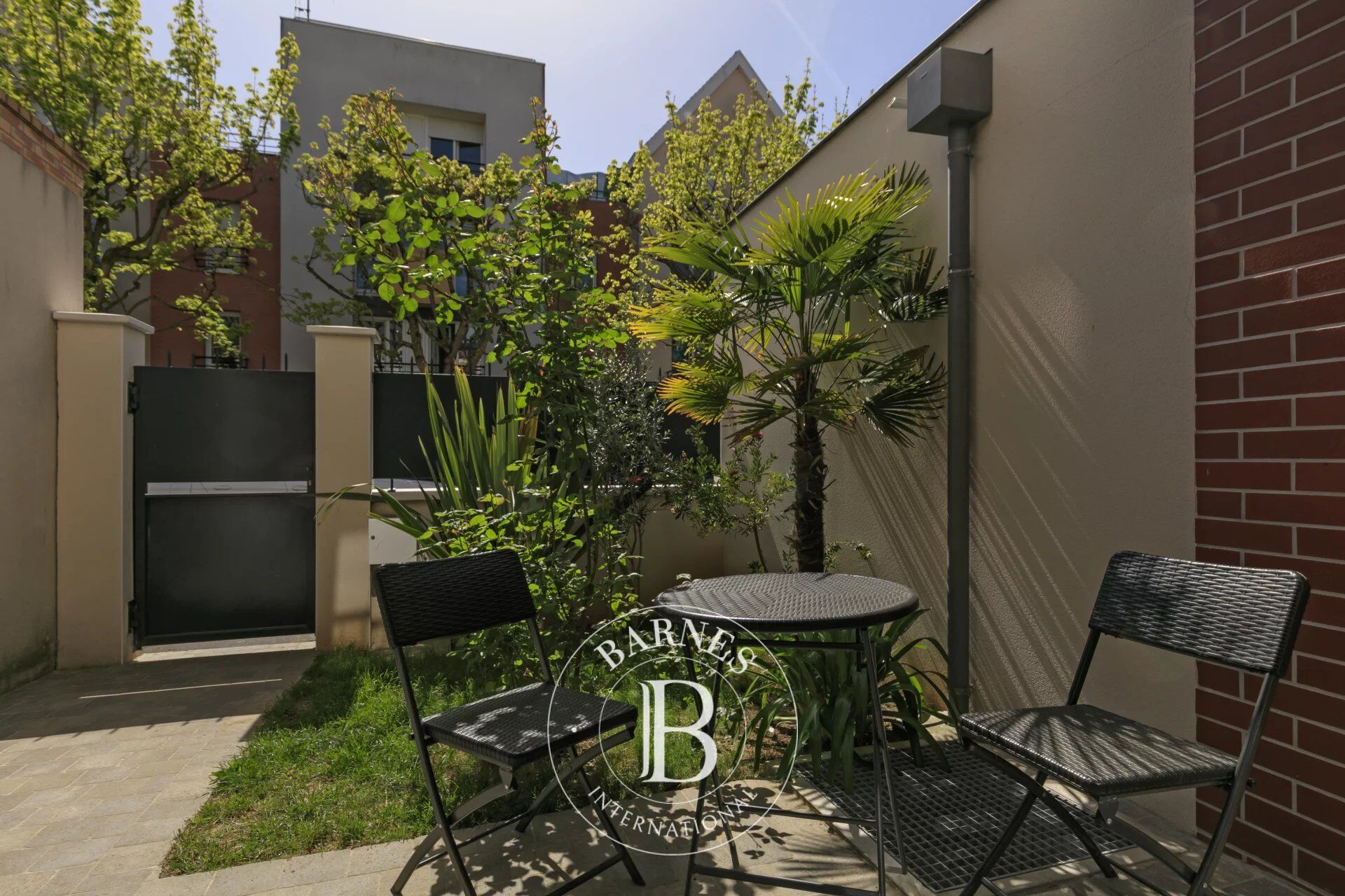 Haus Suresnes - picture 3