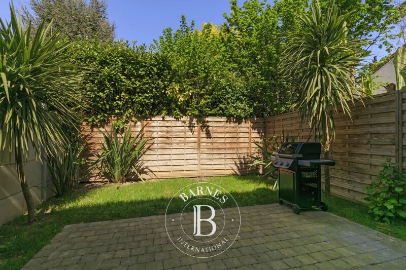 Venta Casa | Suresnes - picture 1