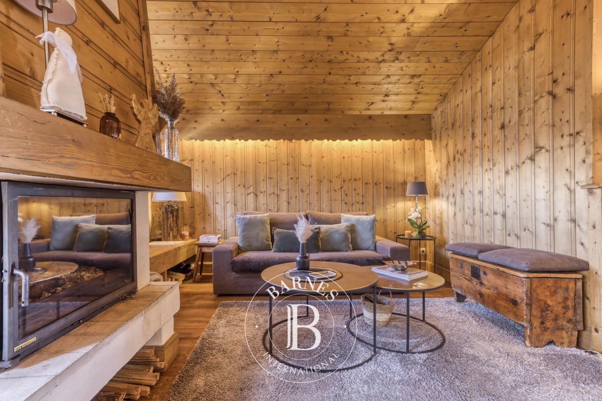 MEGÈVE – DUPLEX DE CHARME AU DERNIER ÉTAGE, À PROXIMITÉ DES PISTES ET DU GOLF du MONT d'ARBOIS - picture 1