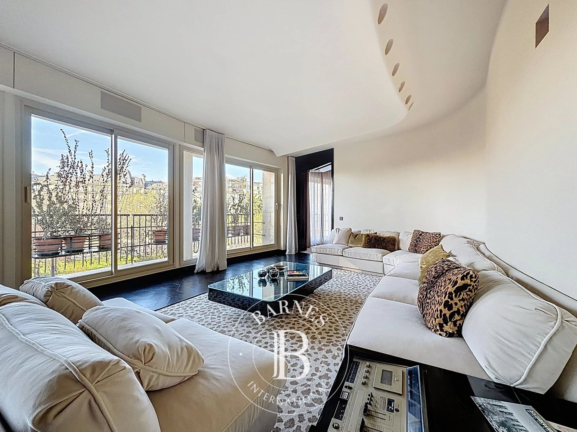 Le service location de la Maison BARNES vous propose ce bien : - picture 2