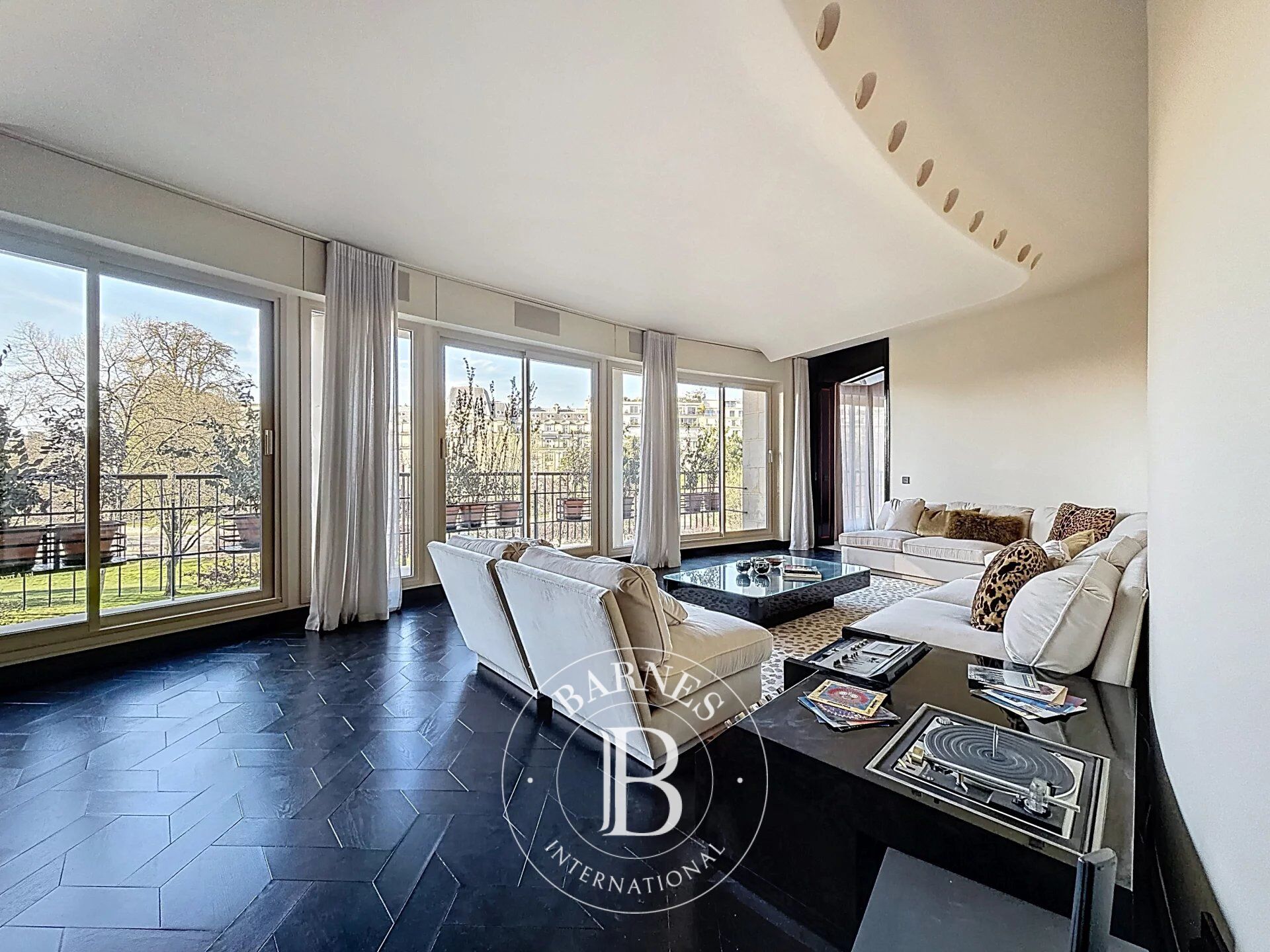 Le service location de la Maison BARNES vous propose ce bien : - picture 1