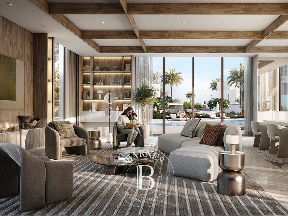 5 Bedroom Villa for Sale in The Valley - picture 1