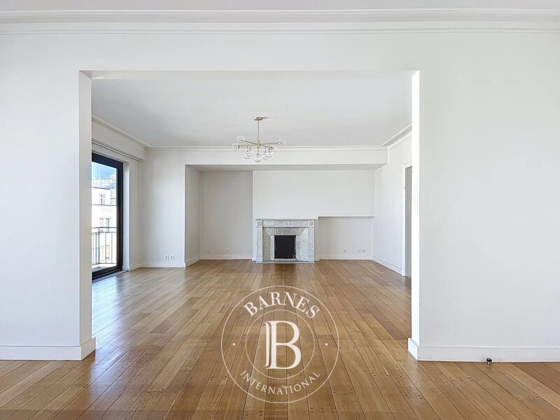 For Rent Apartment | Bruxelles - picture 1