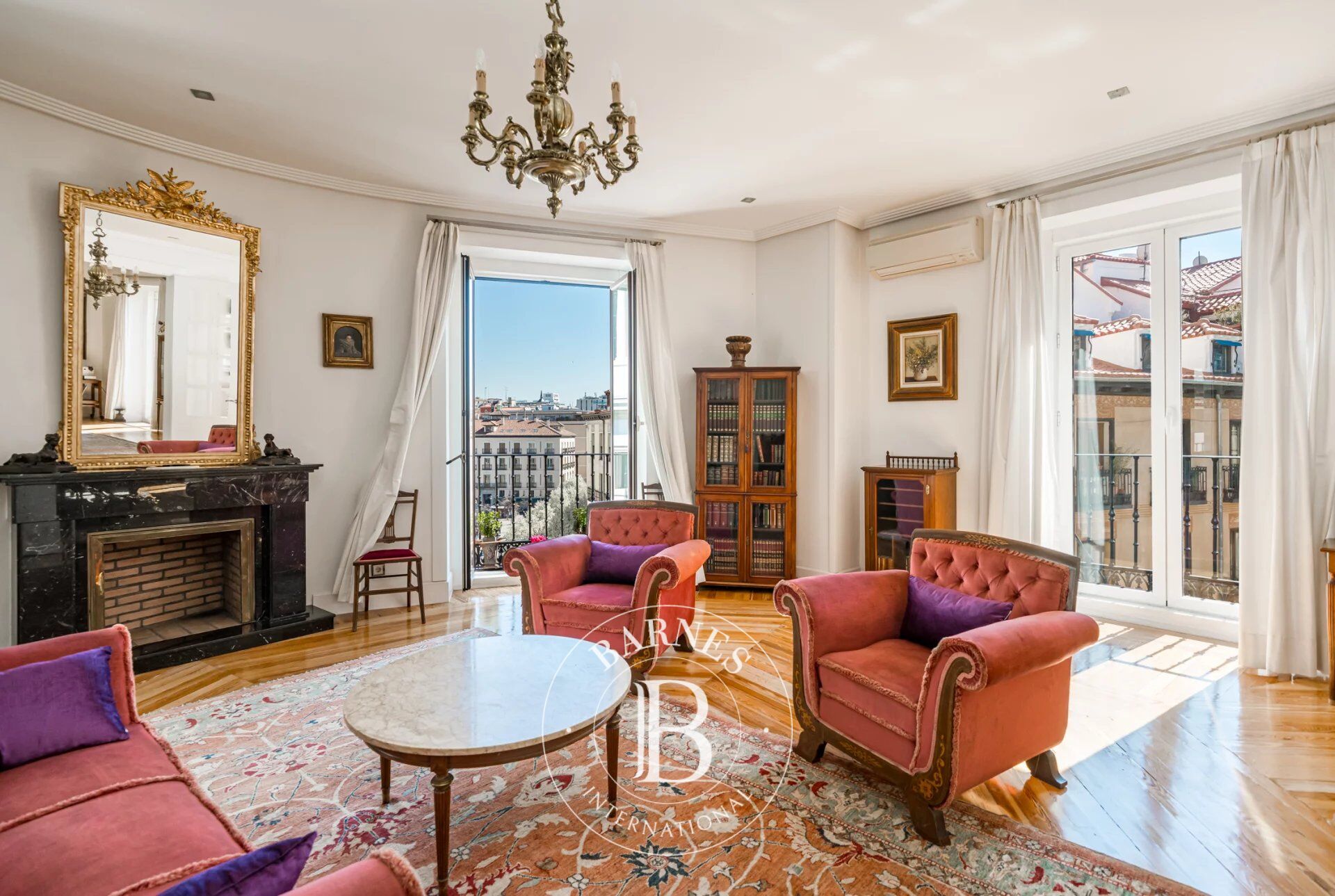 11 Außenbalkone – 5 Schlafzimmer – teilweise renoviert – Centro – Palacio - picture 2