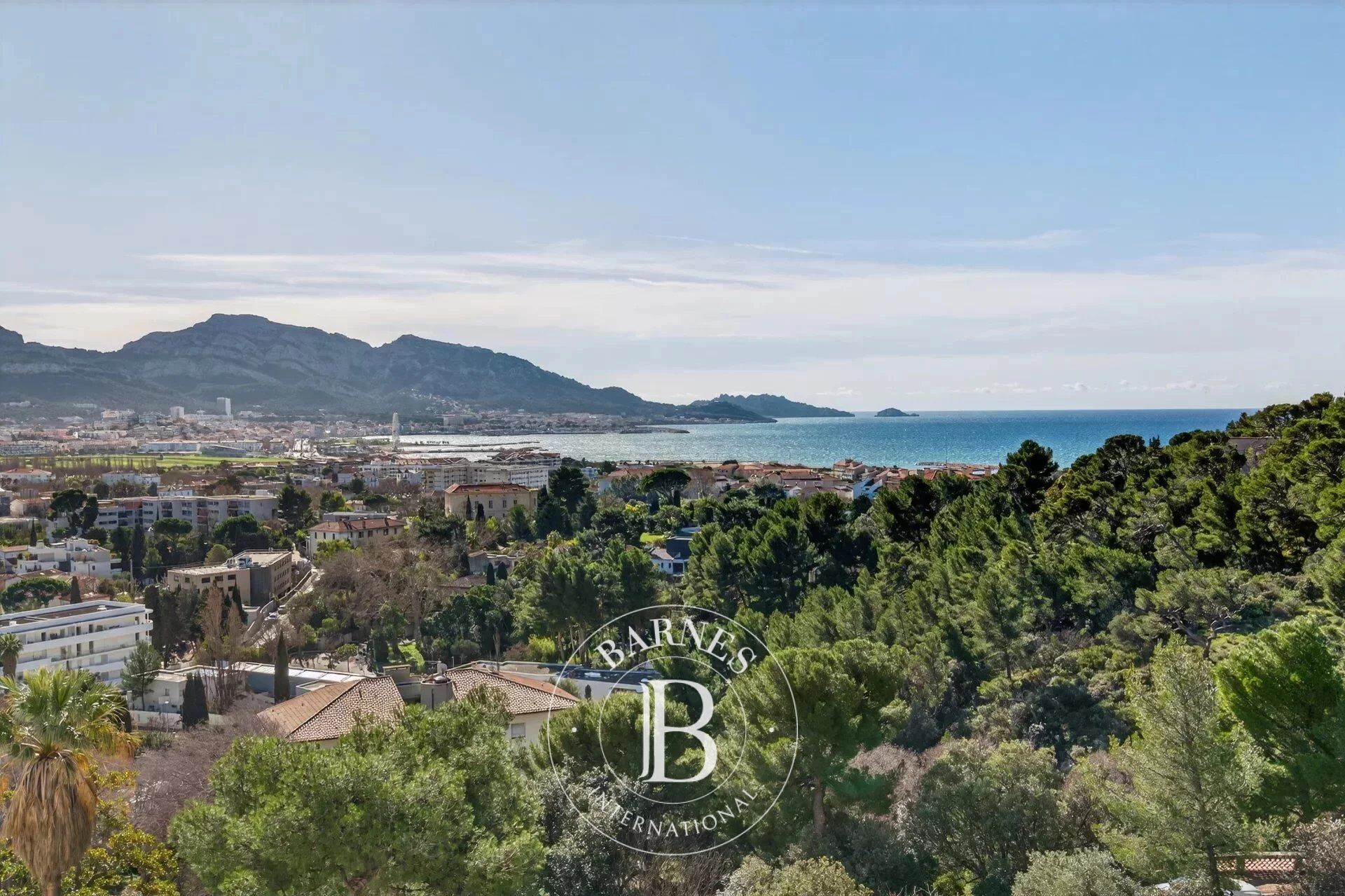 Marseille 8th District – Les Jardins de Thalassa – Exceptional 2-Bedroom Apartment with Panoramic Sea Views - picture 1