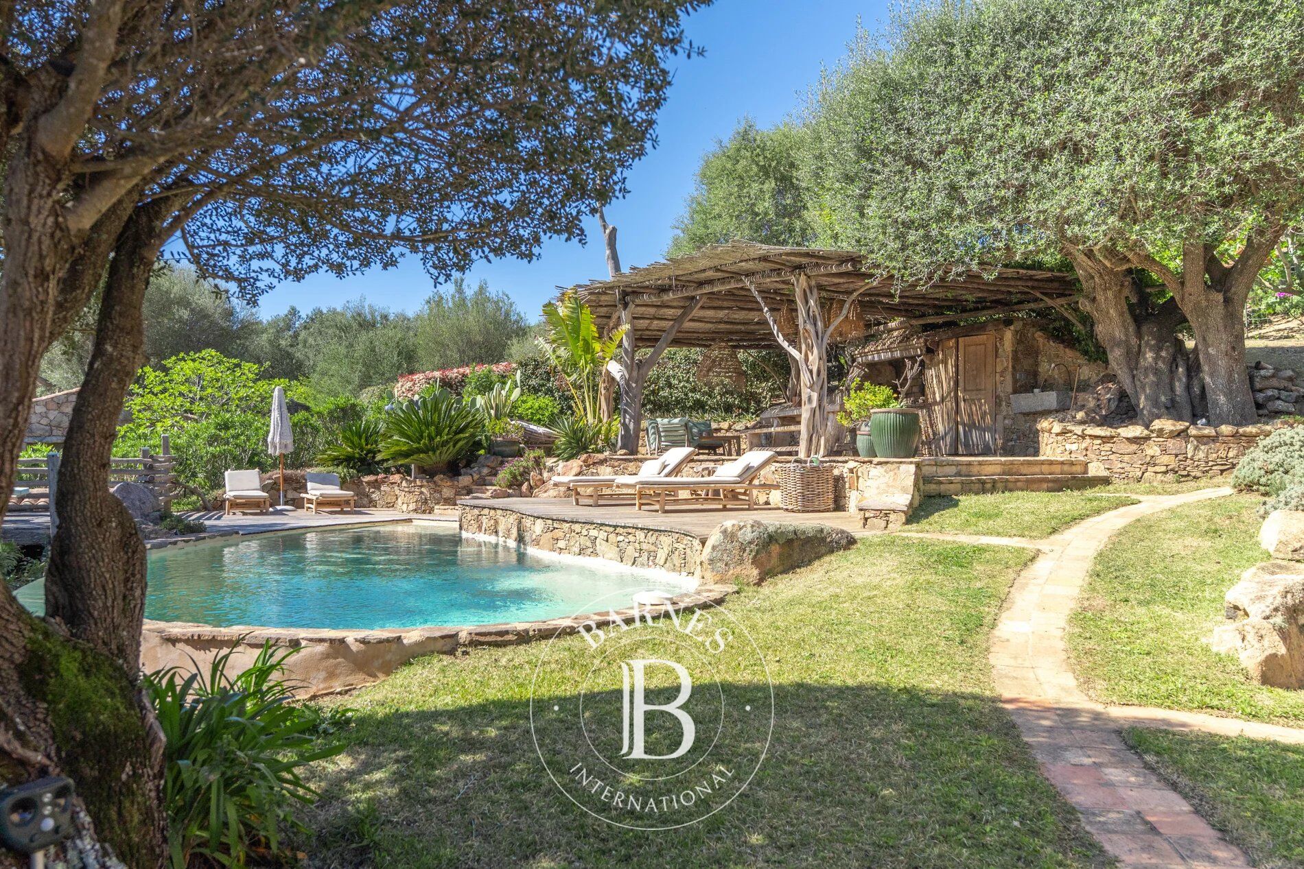 Porto-Vecchio, Piccovaggia, Villa type bergerie, 4 chambres, domaine privé, proche plage - picture 2