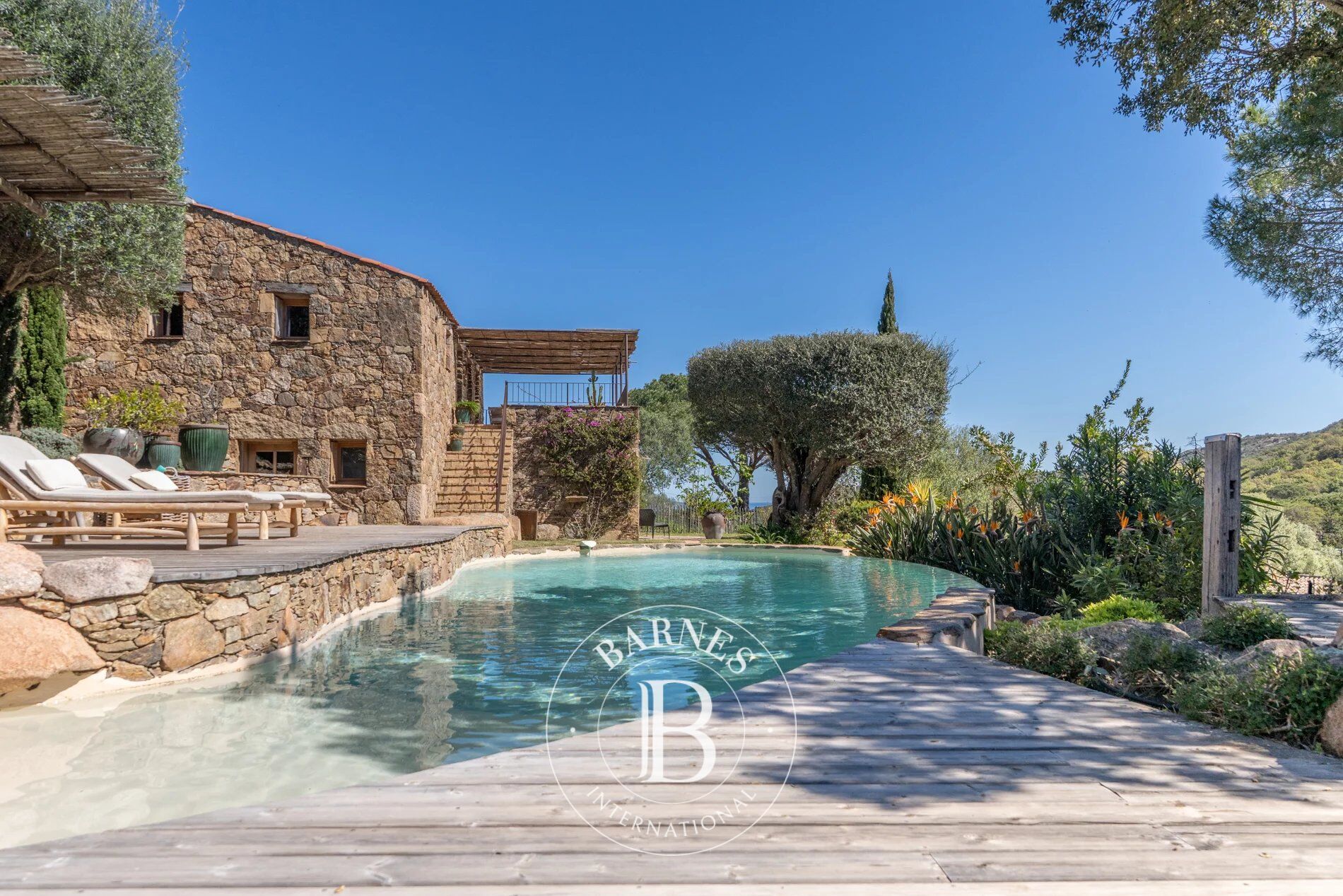 Porto-Vecchio, Piccovaggia, Villa type bergerie, 4 chambres, domaine privé, proche plage - picture 1