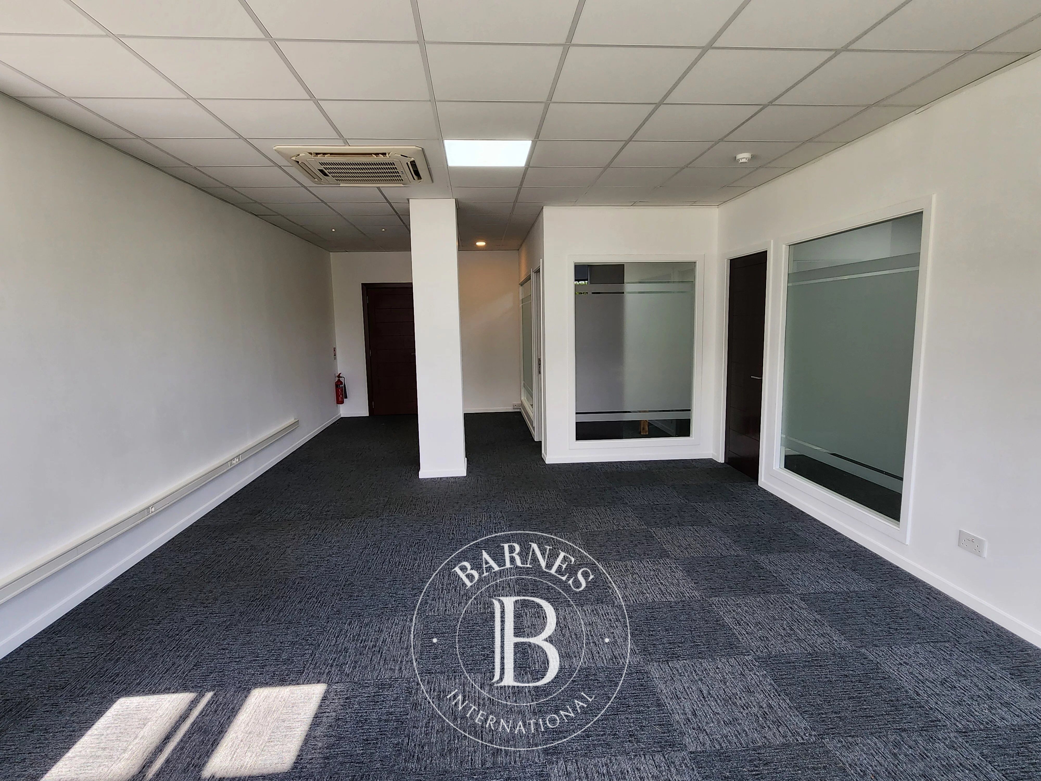 Büro Saint-Pierre - picture 3