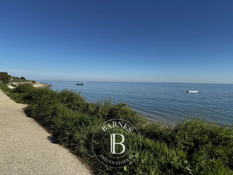 For Sale House | La Flotte - picture 2