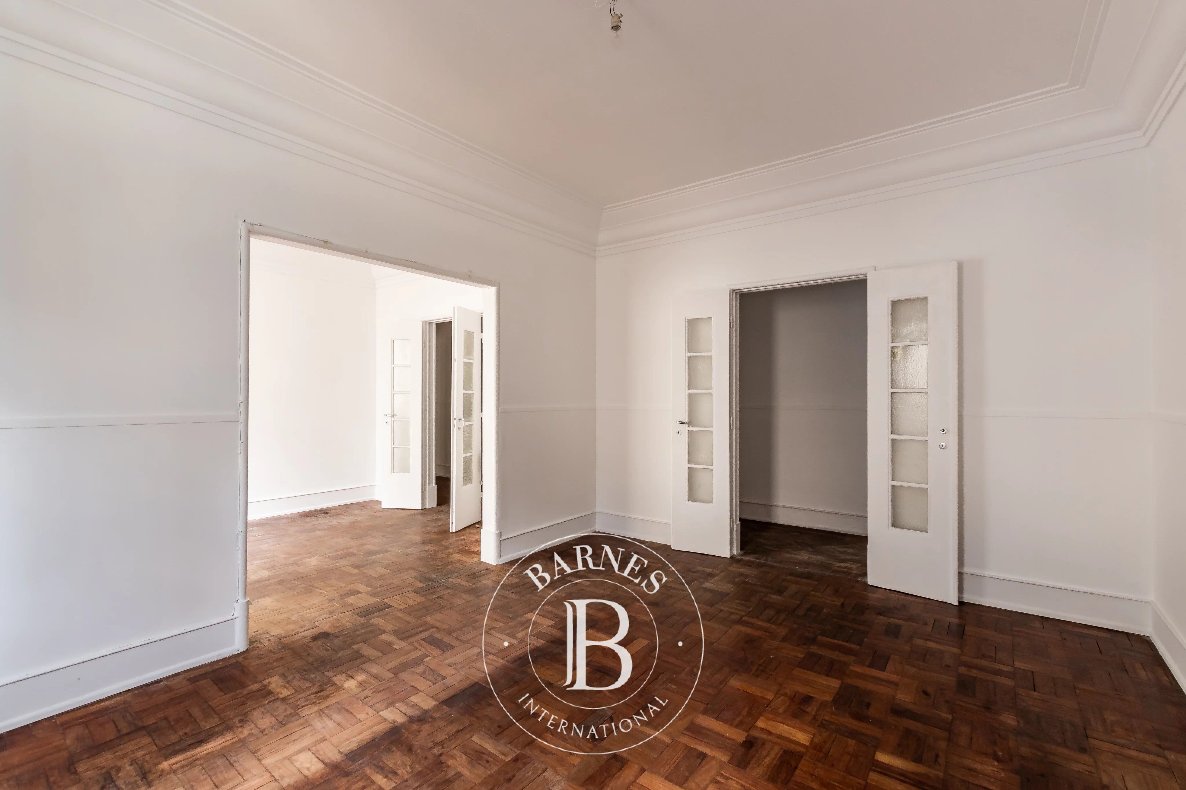 Family Apartment for Renovation - picture 2