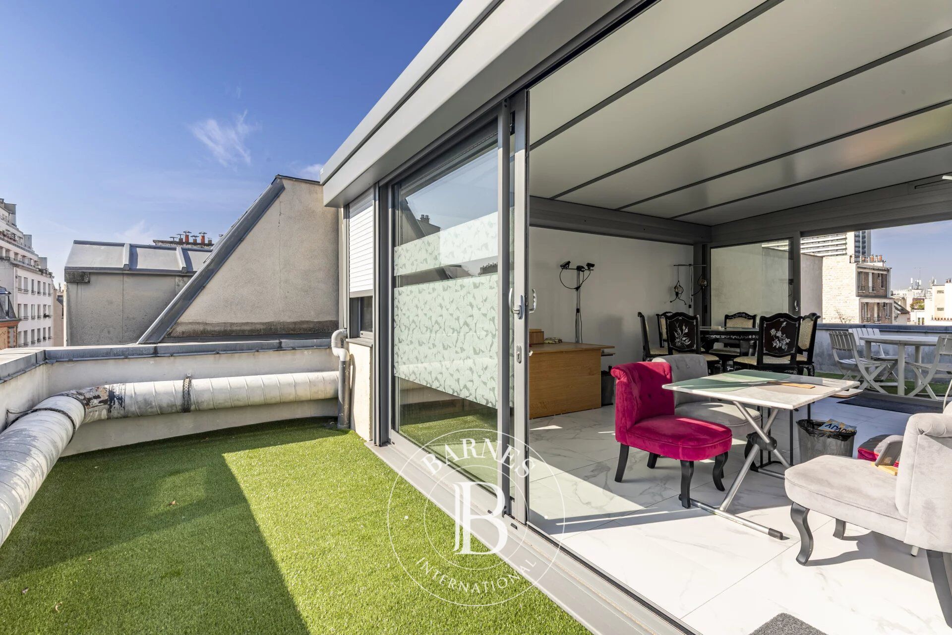 Paris 15 - Saint-Charles - Dual-aspect duplex apartment - Top Floors - Terraces - picture 1