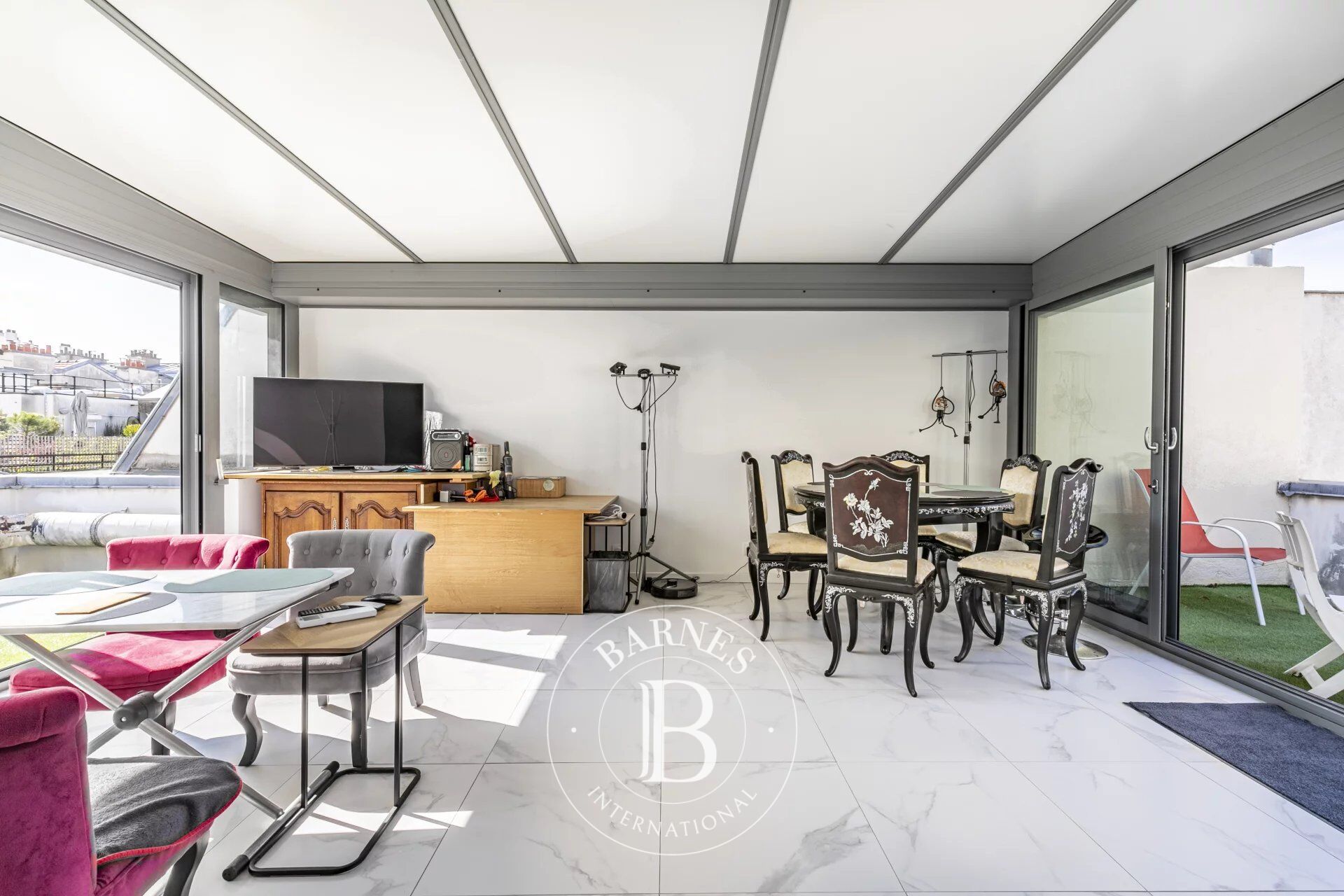 Paris 15 - Saint-Charles - Dual-aspect duplex apartment - Top Floors - Terraces - picture 2