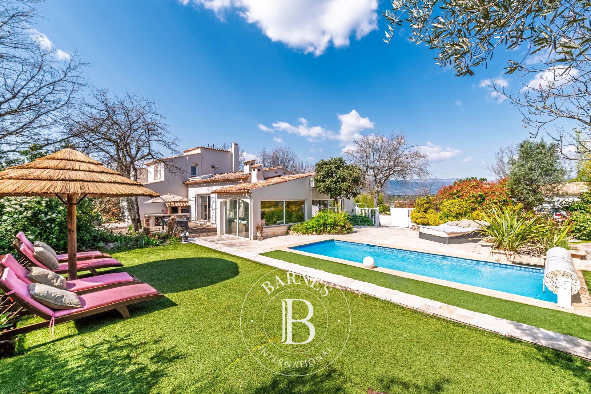 Pension Bagnols-en-Forêt - picture 3