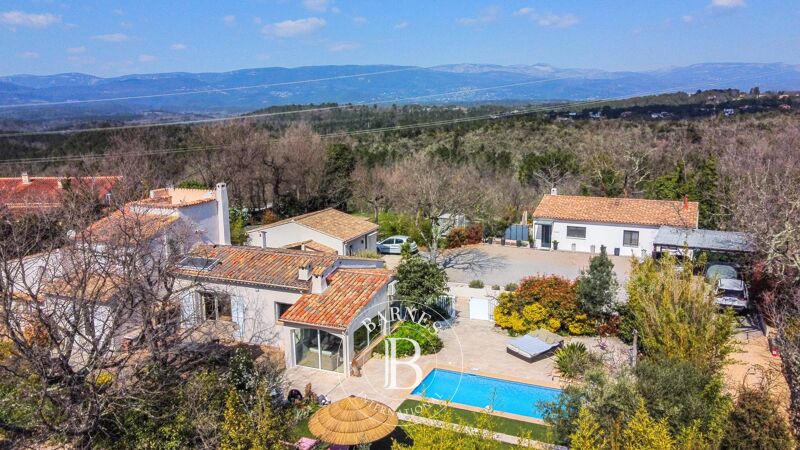 Hospedaje Bagnols-en-Forêt