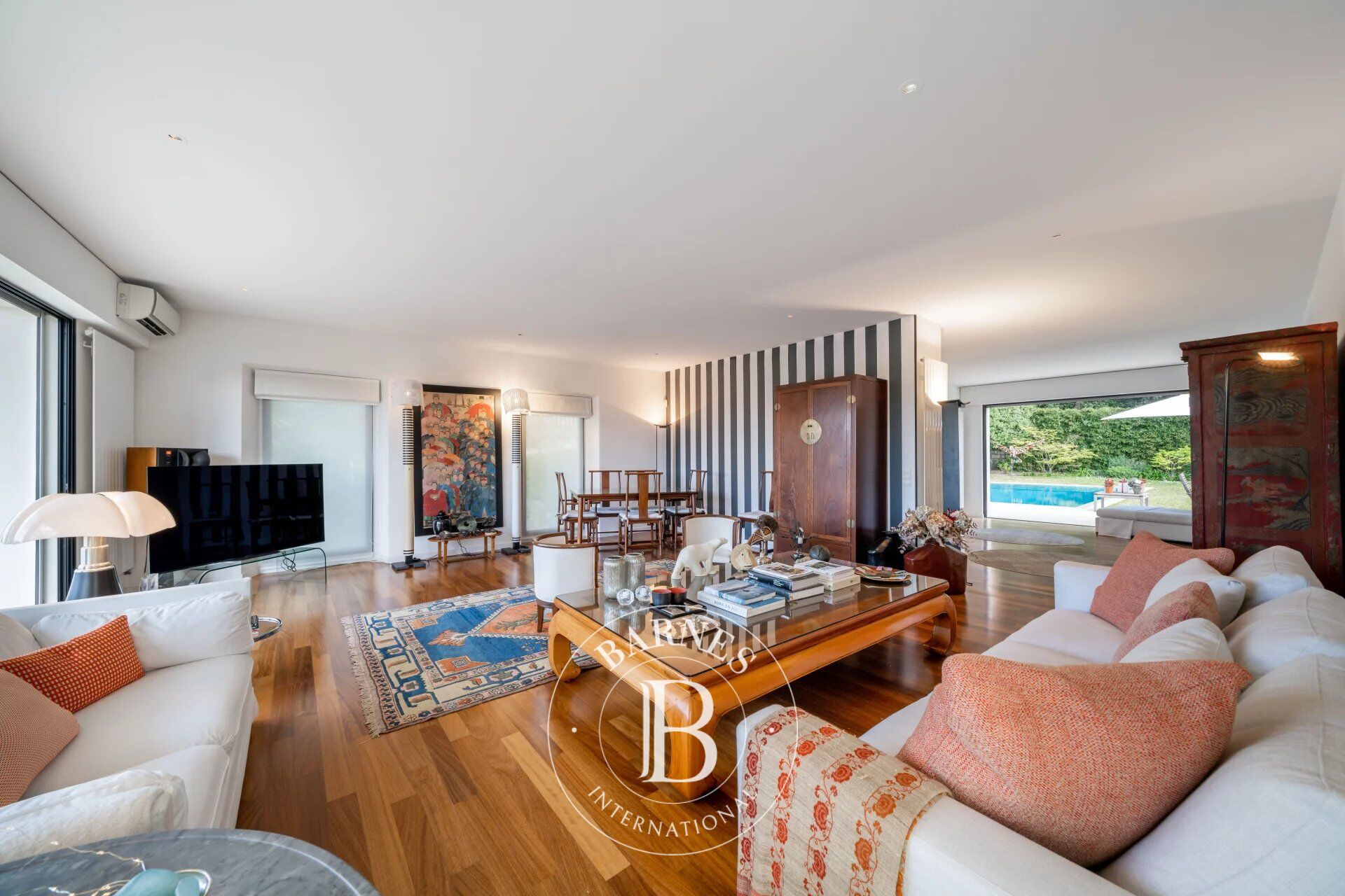 Villa Antibes - picture 3