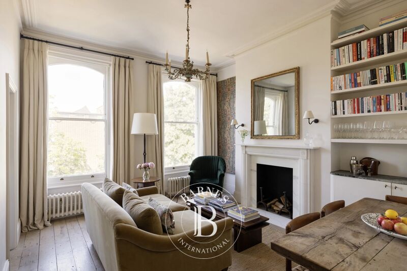 For Rent Apartment | London - picture 2