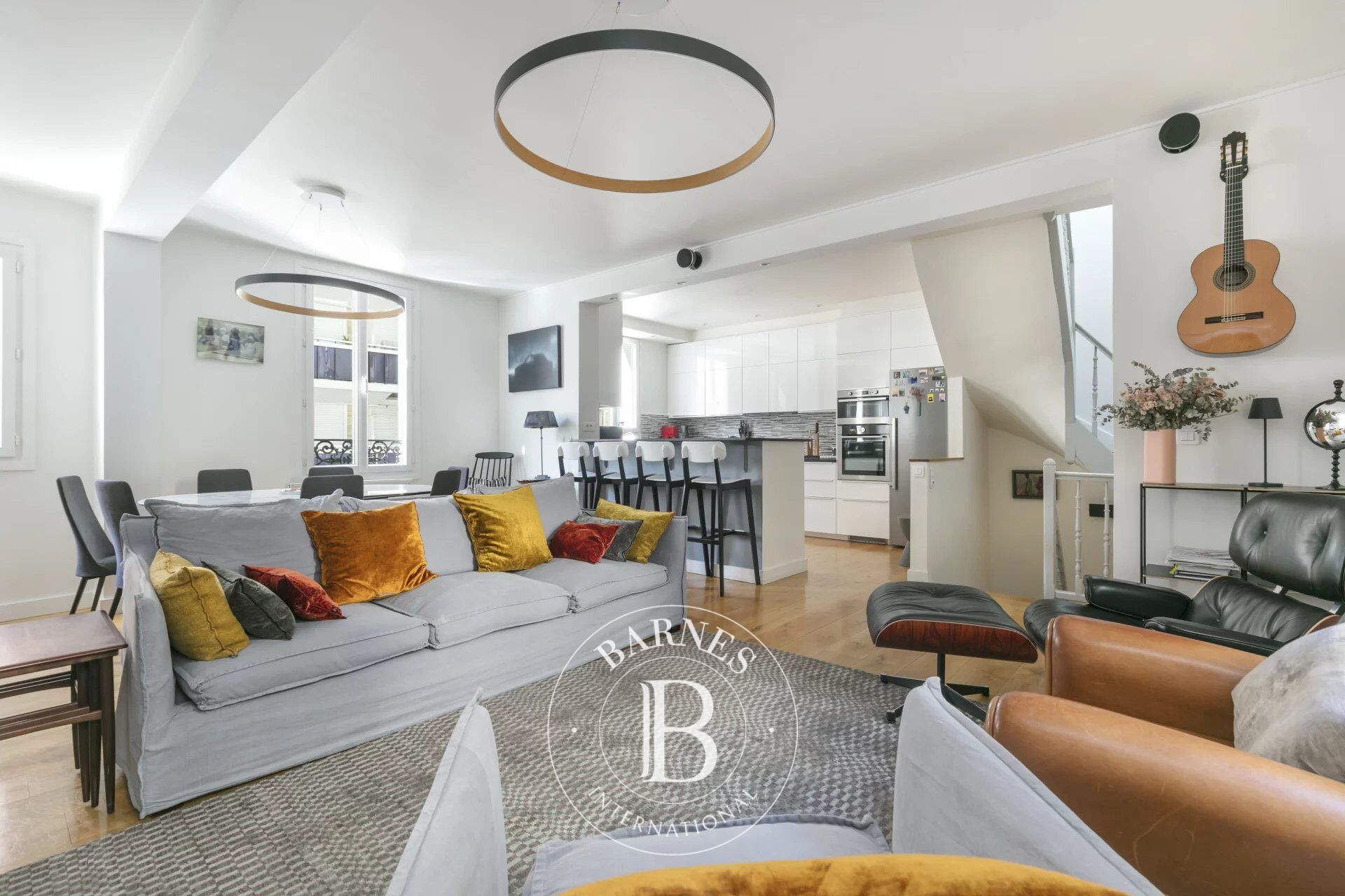 New Paris XIV - rue Hallé: townhouse, 4 bedrooms, with windows on both sides - picture 1