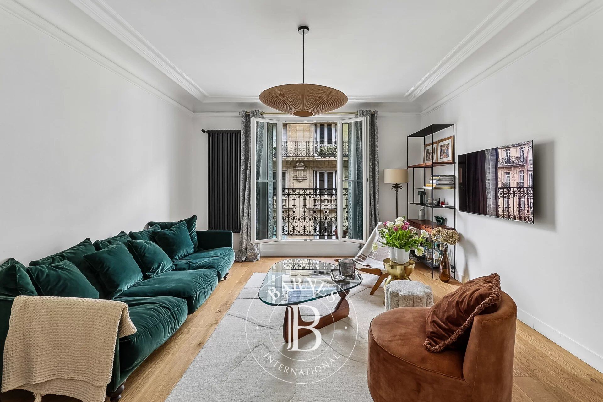 Paris 16 - Village d'Auteuil - 2 chambres - Entièrement rénové - picture 1