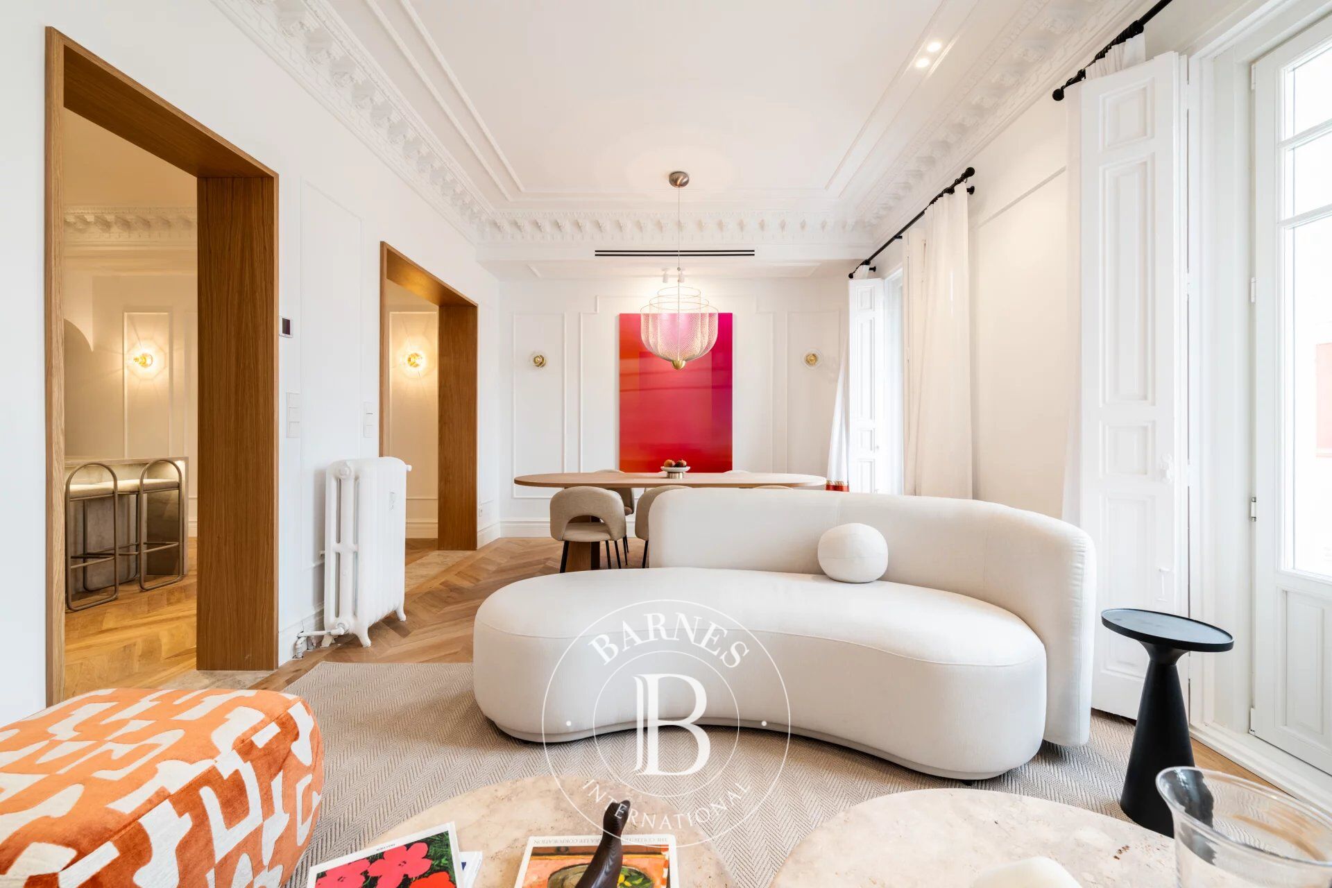 Appartement exclusif entièrement rénové au cœur de Salamanca – Lista - picture 2
